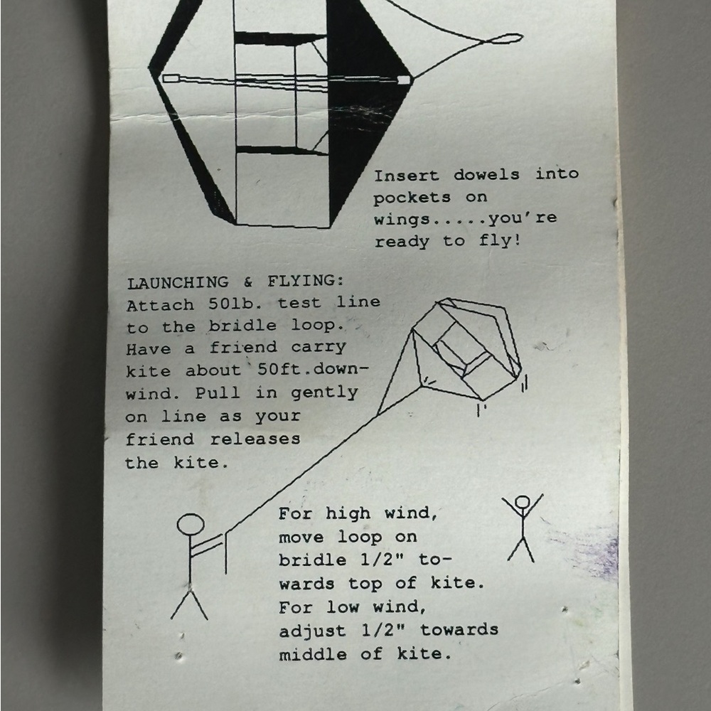 Vintage yellow and black 3-dimensional box kite - Picture 6 of 7